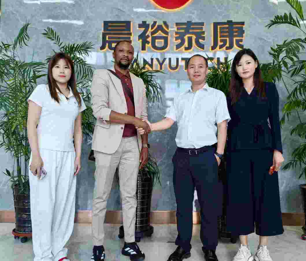 远客赴企，共探合作｜刚果金客户代表团莅临晨裕集团考察交流